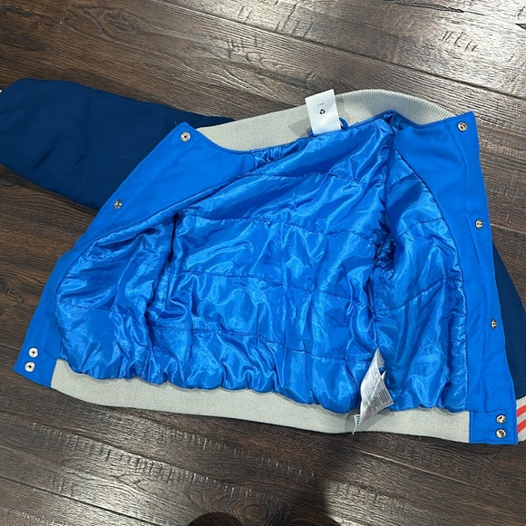 Disney-jacket- Mickey never worn! Size 3 - Picture 5 of 5